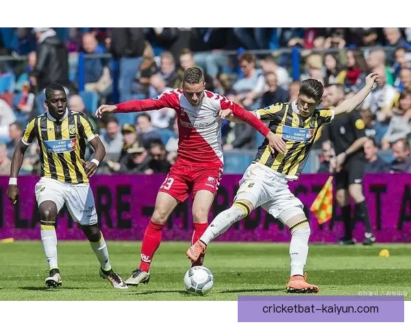 乌德勒支的逼抢体系持续展现出竞争力，状态回暖值得关注。