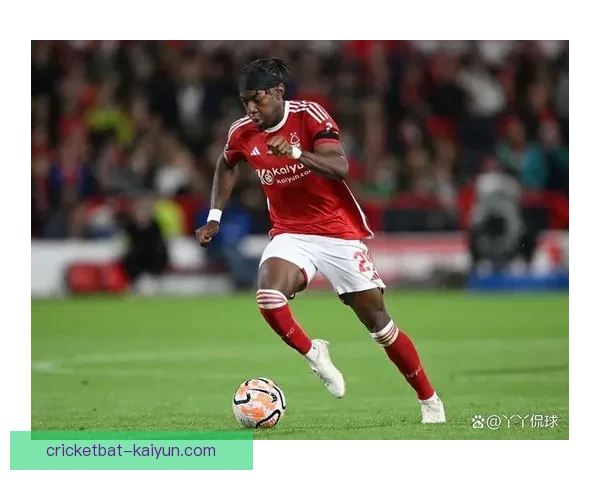 布莱顿逼抢体系持续发挥稳定，球队竞争力增强引关注